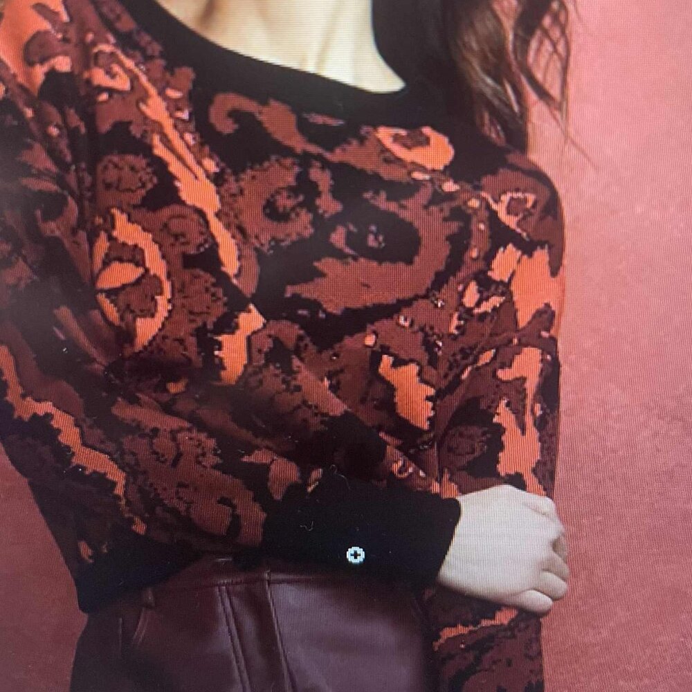 NWT Tahari Sweater Paisley pattern Great Colors of Holidays Christmas